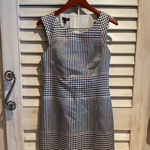 Escada Virgin Wool & Silk Plaid Printed Shift Dress.EU40  Black Cream Red - Picture 2 of 6